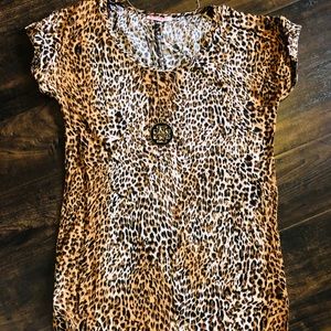 $5 for $25⚠️Super shirt cheetah